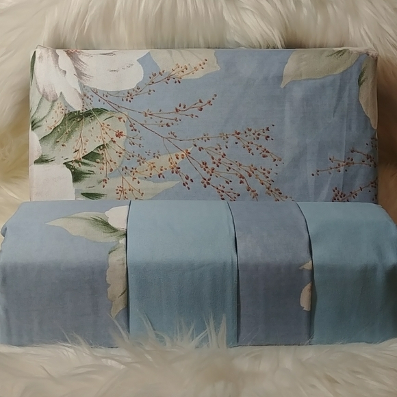 Metropolitan Bamboo Blue Floral Full Size Sheets - Picture 7 of 9